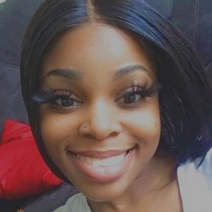 Meet your Posher, Toni